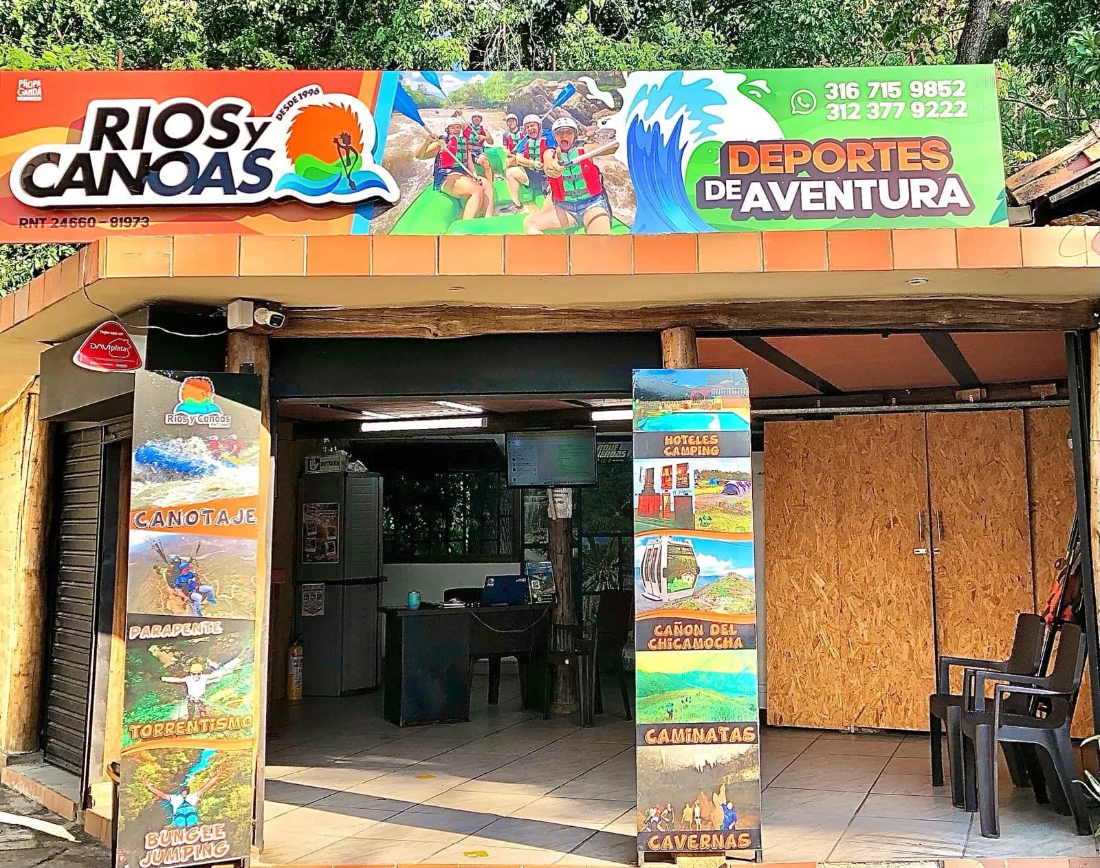 Ríos y Canoas office in San Gil, the in-person registration point for the race