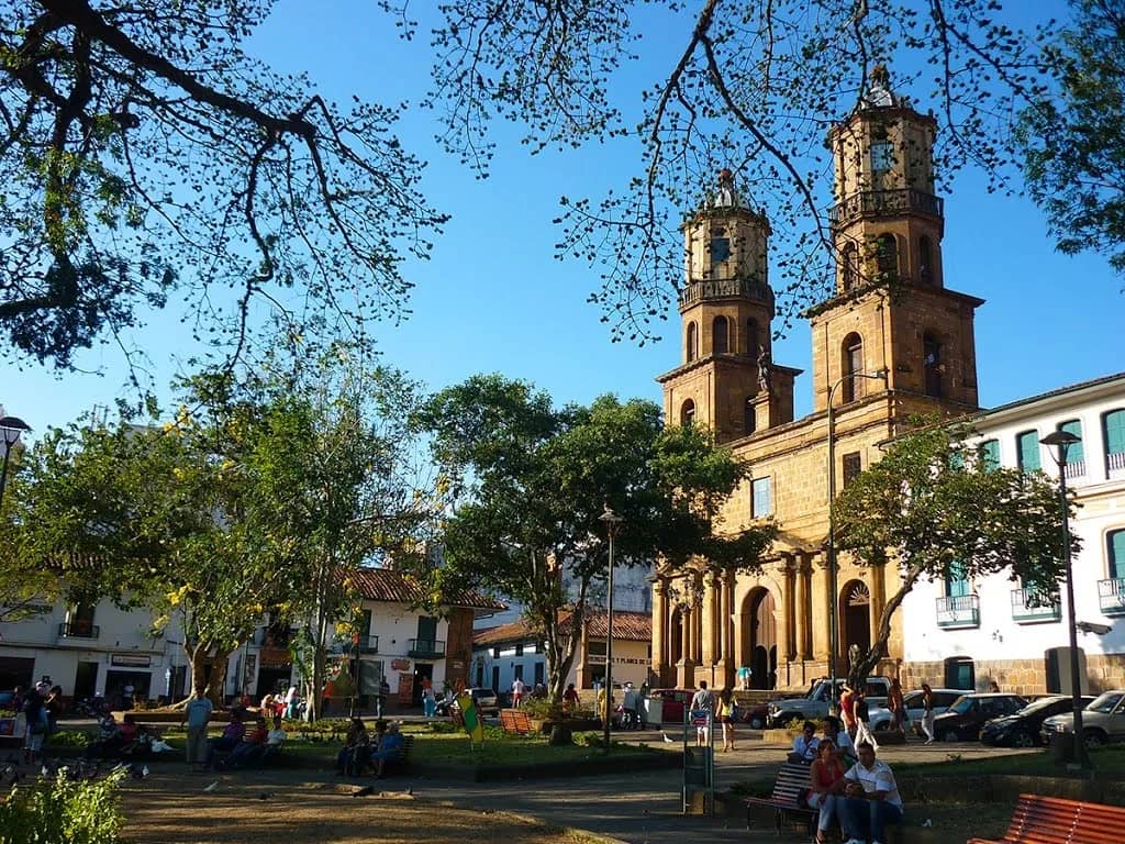 San Gil cathedral and main square under a blue sky